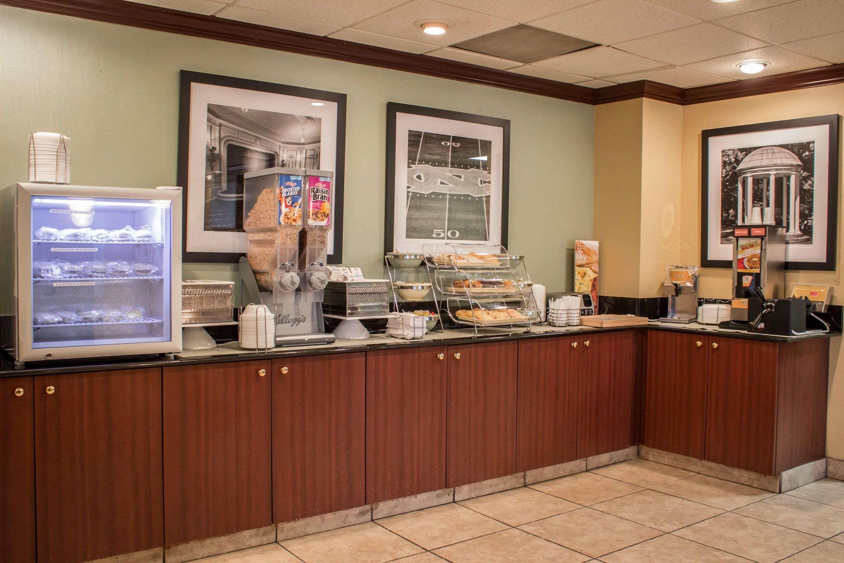 Hampton Inn تشابل هيل المظهر الخارجي الصورة